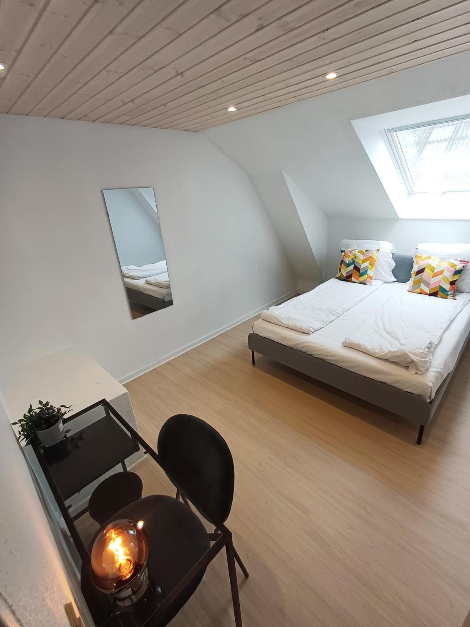 Grand 4 Persons Family Room With Free Parking Hjørring Buitenkant foto